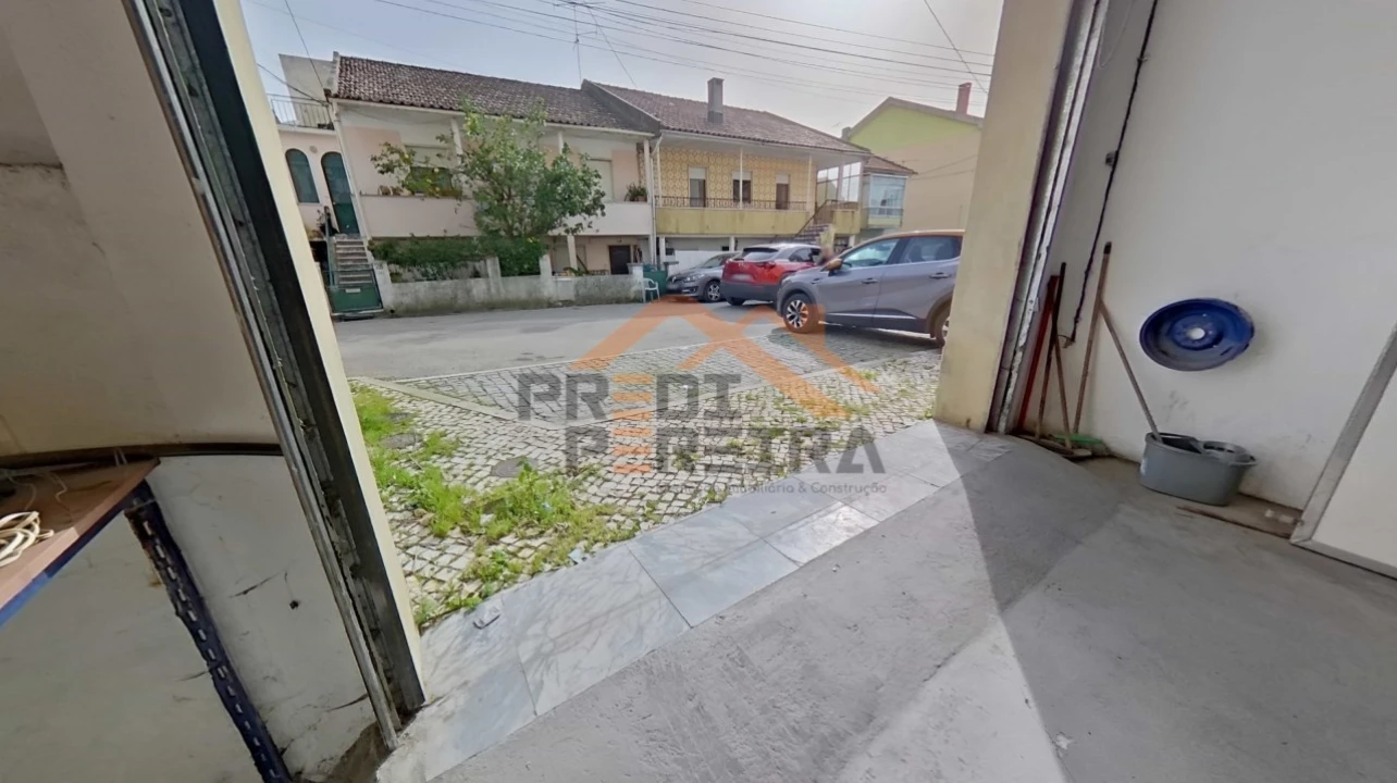 Armazém para Venda em Ramada e Caneças Foto 3