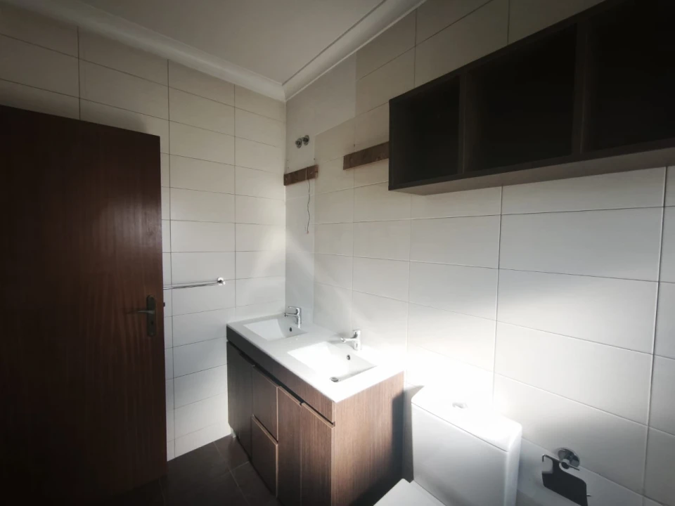 Apartamento T2 para Venda em Queluz e Belas Foto 8