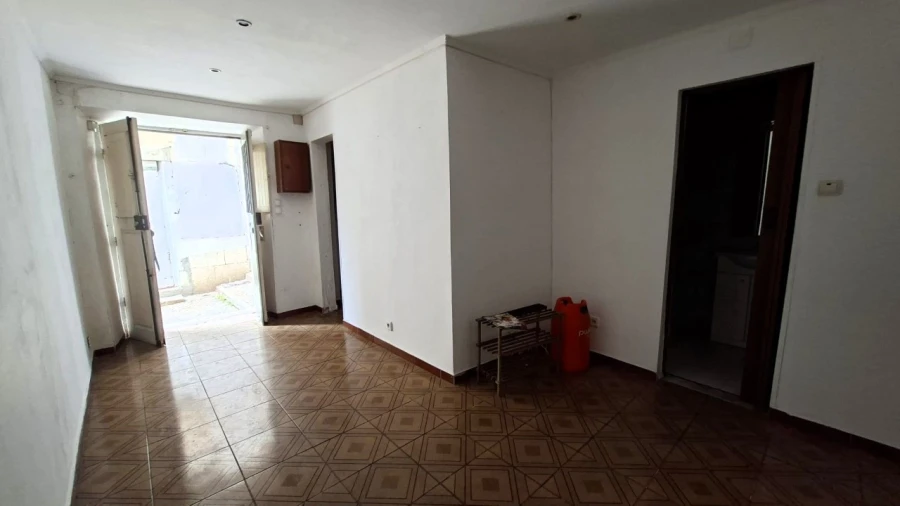 Apartamento T1 para Venda em Santa Maria Maior Foto 2