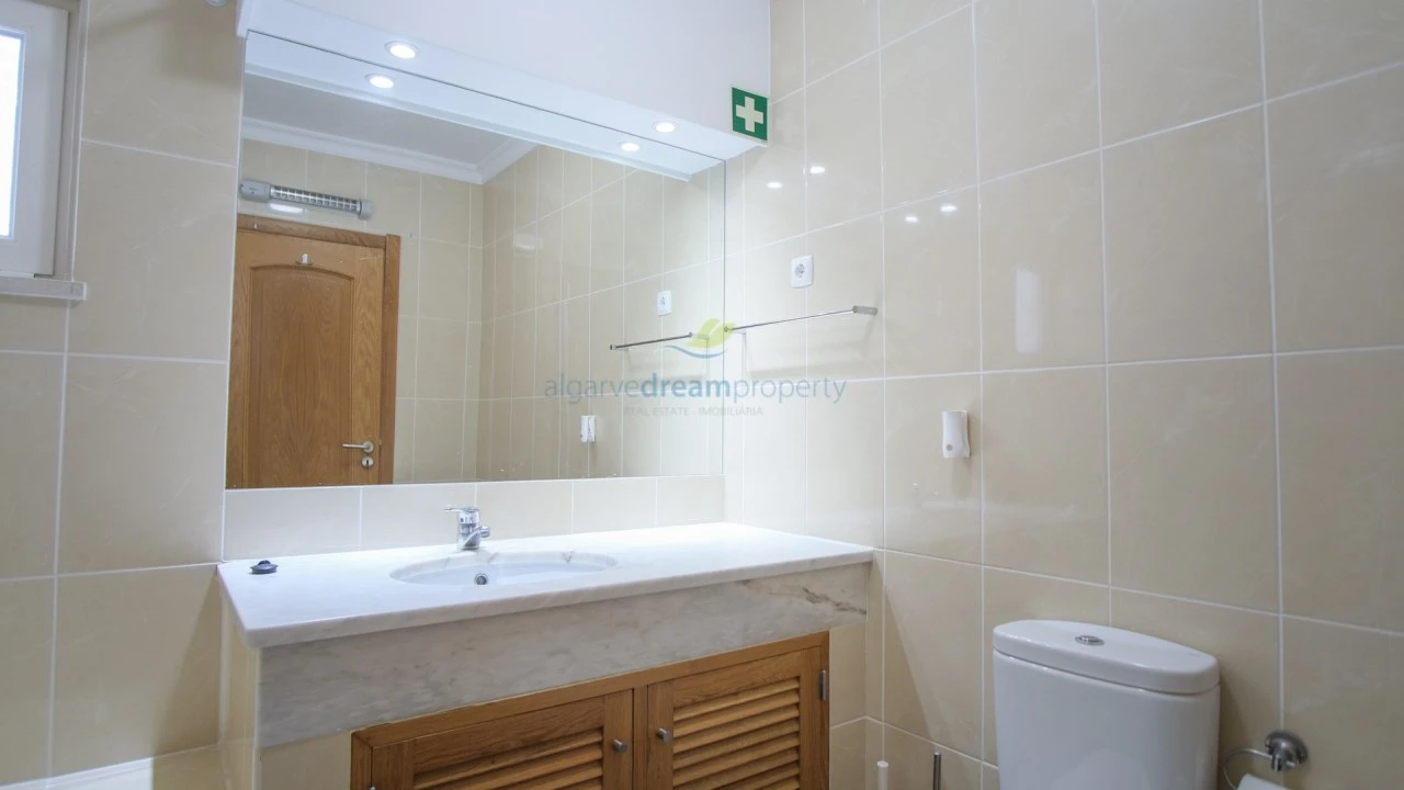 Apartamento T3 para Venda em Albufeira e Olhos de Água Foto 11