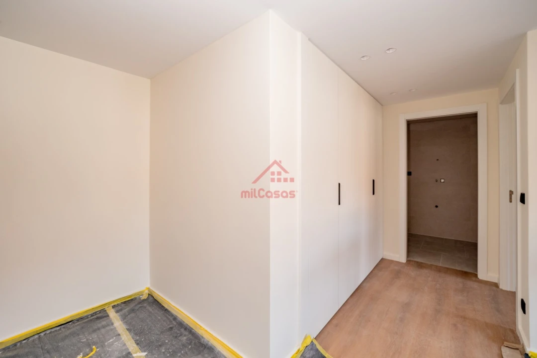 Apartamento T1 para Venda em Santa Maria, São Pedro e Matacães Foto 7