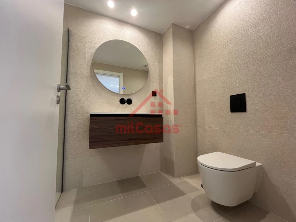 Apartamento T1 para Venda em Santa Maria, São Pedro e Matacães Foto 15