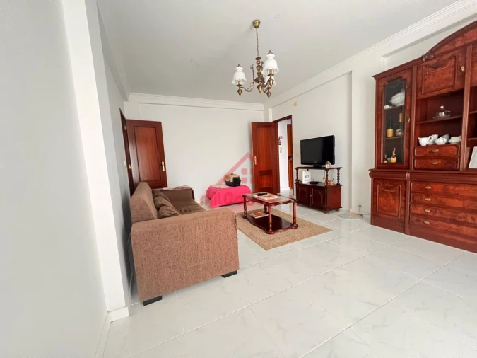 Apartamento T2 para Venda em Santa Maria, São Pedro e Matacães Foto 16