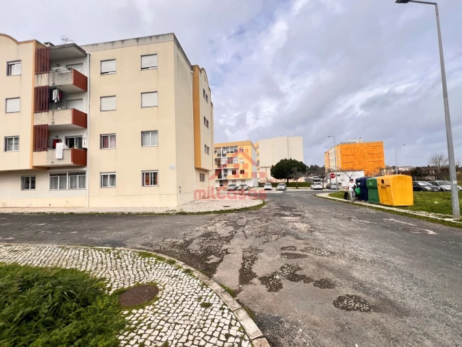 Apartamento T2 para Venda em Santa Maria, São Pedro e Matacães Foto 17