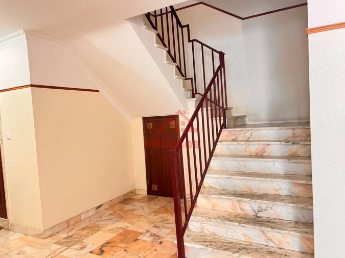 Apartamento T2 para Venda em Santa Maria, São Pedro e Matacães Foto 21