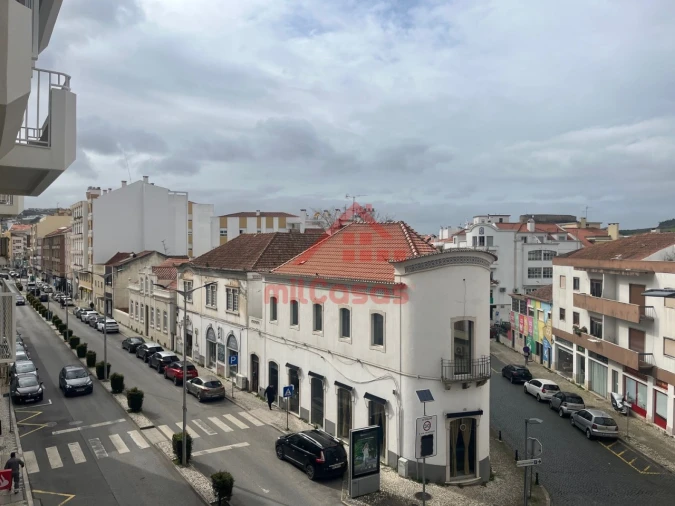 Apartamento T1 para Arrendamento em Santa Maria, São Pedro e Matacães Foto 8