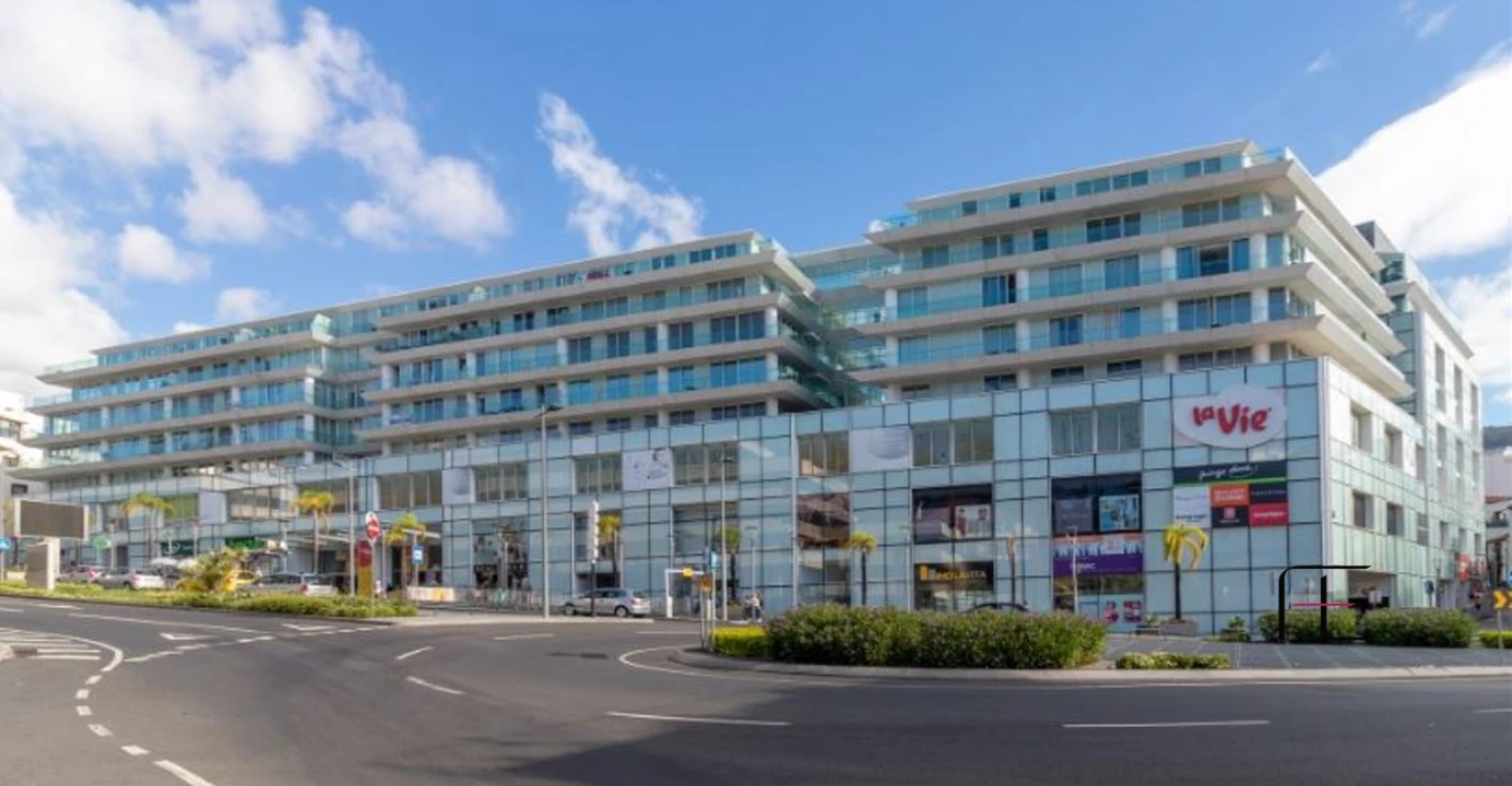 Apartamento T4 para Venda em Funchal (Se) Foto 1