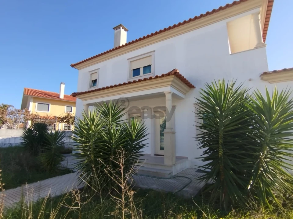 Moradia T4 para Venda em São João Baptista e Santa Maria dos Olivais Foto 4