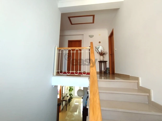 Moradia T4 para Venda em São João Baptista e Santa Maria dos Olivais Foto 23