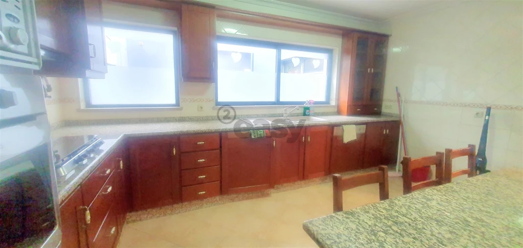 Apartamento T3 para Arrendamento em Lamego (Almacave e Sé) Foto 4