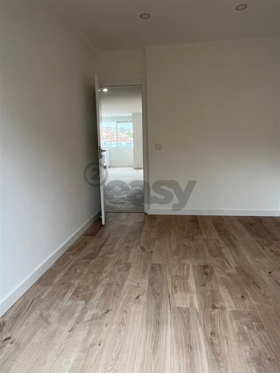 Apartamento T3 para Venda em Alverca do Ribatejo e Sobralinho Foto 2