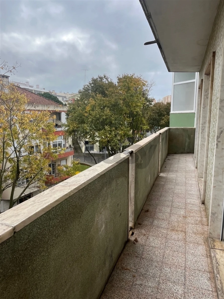 Apartamento T4 para Venda em Águas Livres Foto 16