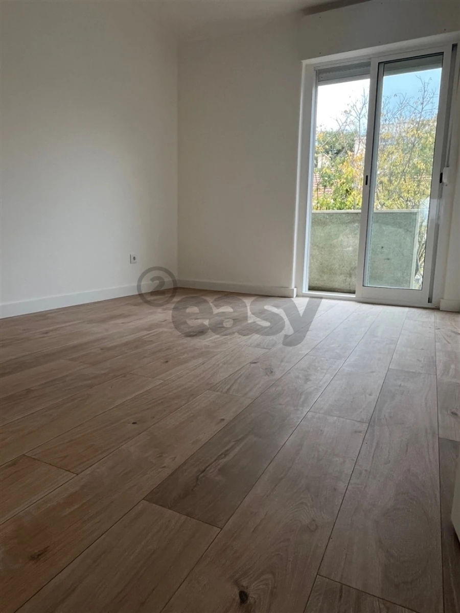 Apartamento T4 para Venda em Águas Livres Foto 21