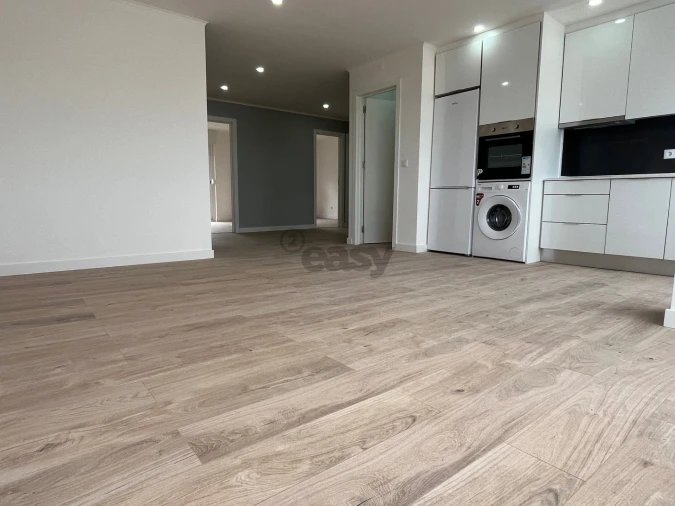 Apartamento T4 para Venda em Águas Livres Foto 25