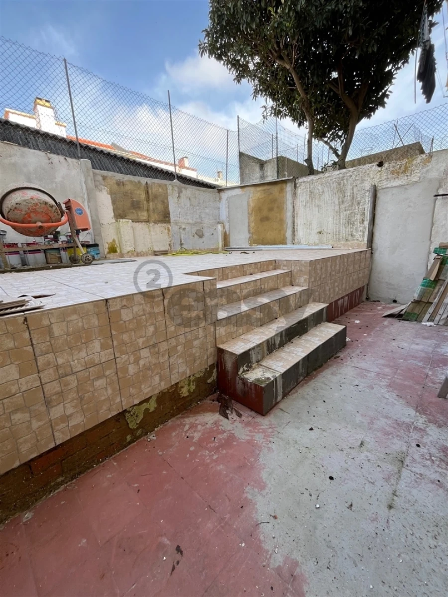 Apartamento T2 para Venda em Venteira Foto 7