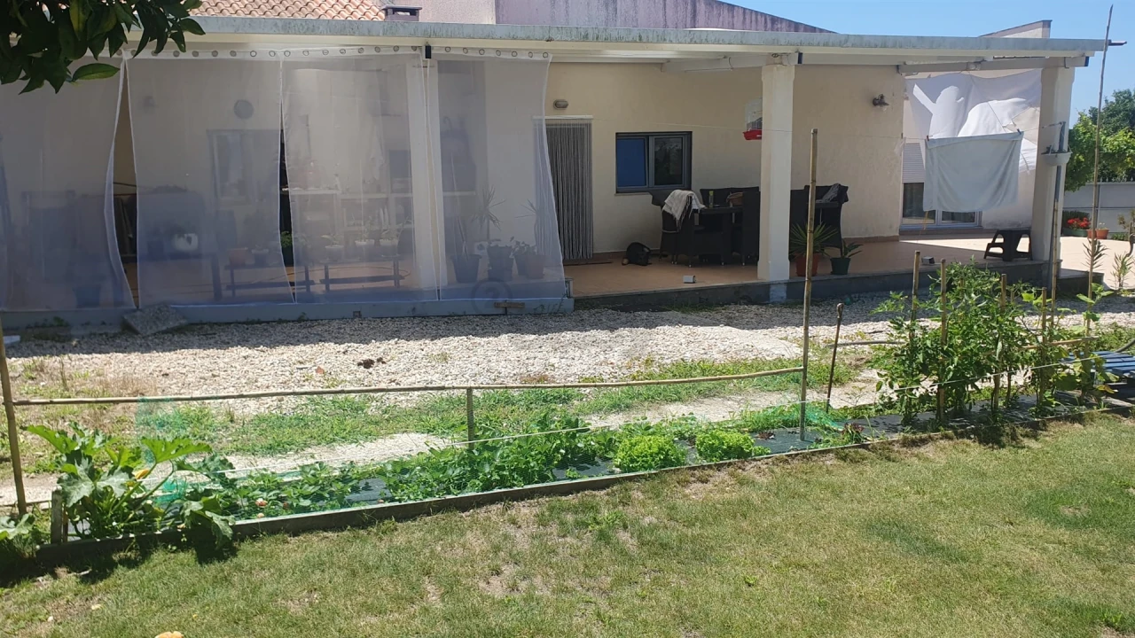 Moradia T4 para Venda em Monte Real e Carvide Foto 3