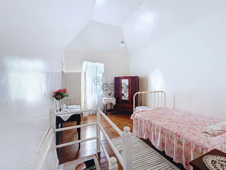 Moradia T3 para Venda em Calheta Foto 12