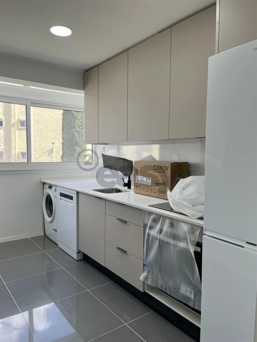 Apartamento T2 para Venda em Águas Livres Foto 3