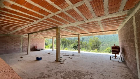 Moradia T3 para Venda em Sopo