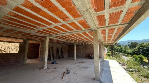 Moradia T3 para Venda em Sopo