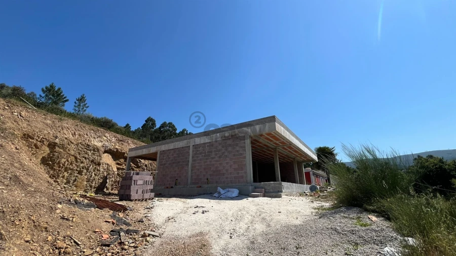 Moradia T3 para Venda em Sopo