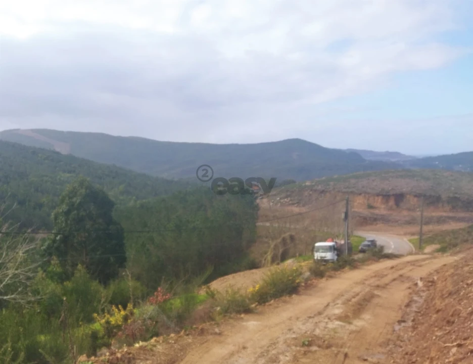 Moradia T3 para Venda em Sopo Foto 5