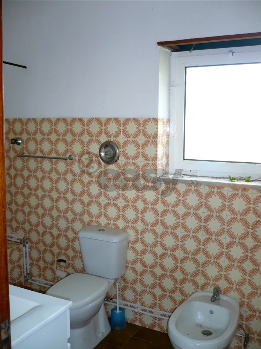 Moradia T1 para Venda em Covas Foto 13