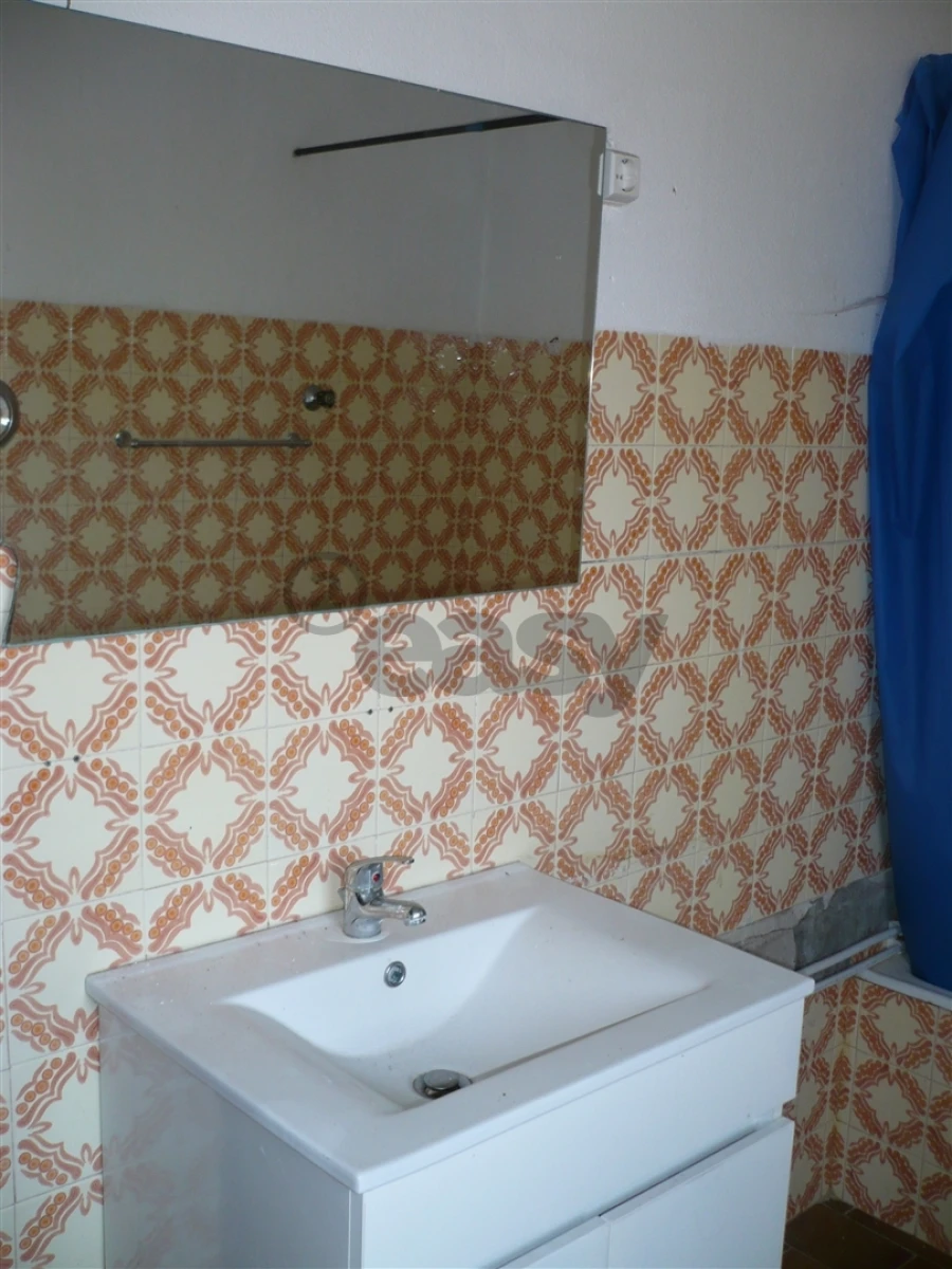 Moradia T1 para Venda em Covas Foto 12