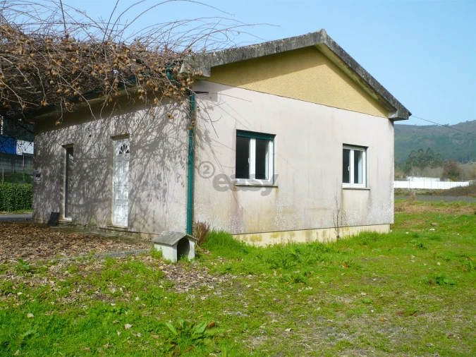 Moradia T1 para Venda em Covas Foto 1