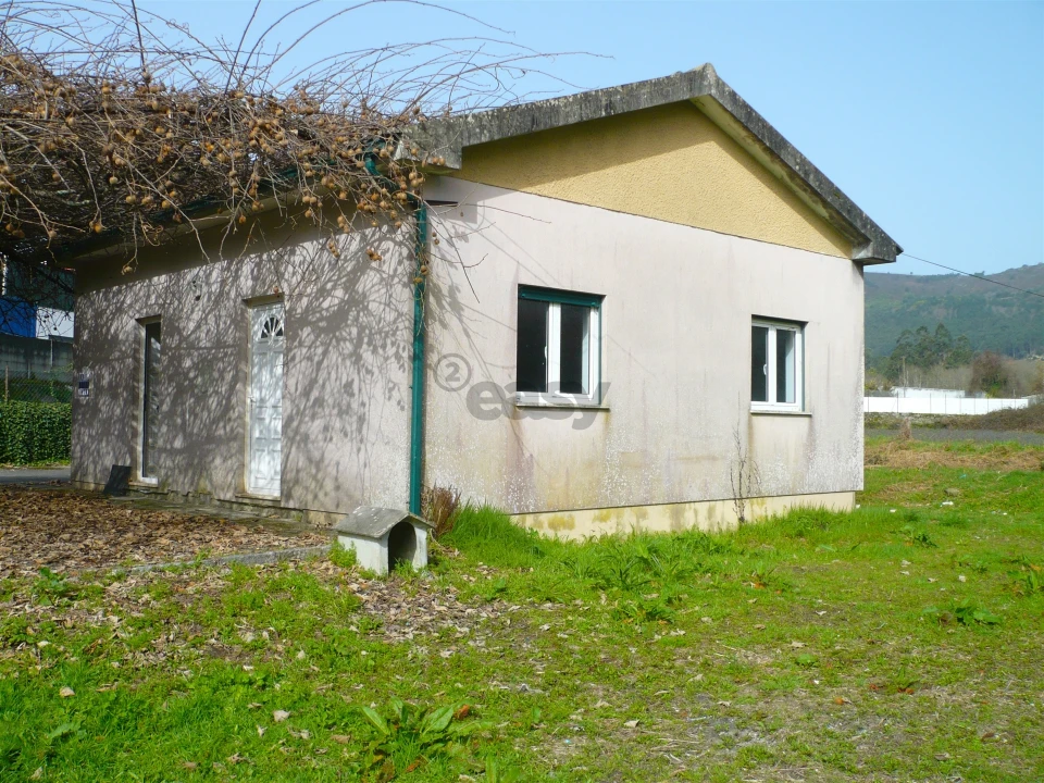 Moradia T1 para Venda em Covas Foto 1