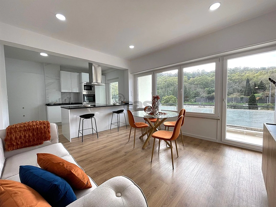 Apartamento T3 para Venda em Benfica Foto 1