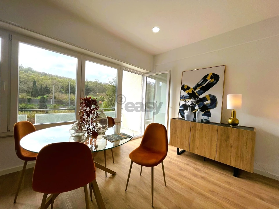 Apartamento T3 para Venda em Benfica Foto 2