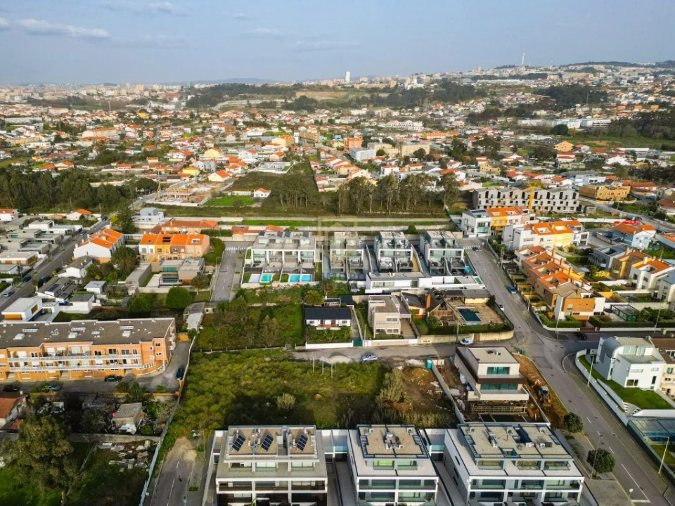 Moradia T4 para Venda em Canidelo Foto 50