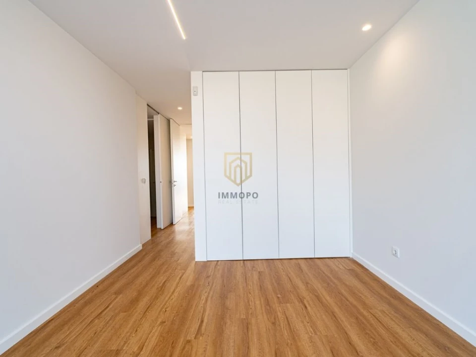 Moradia T4 para Venda em Canidelo Foto 31