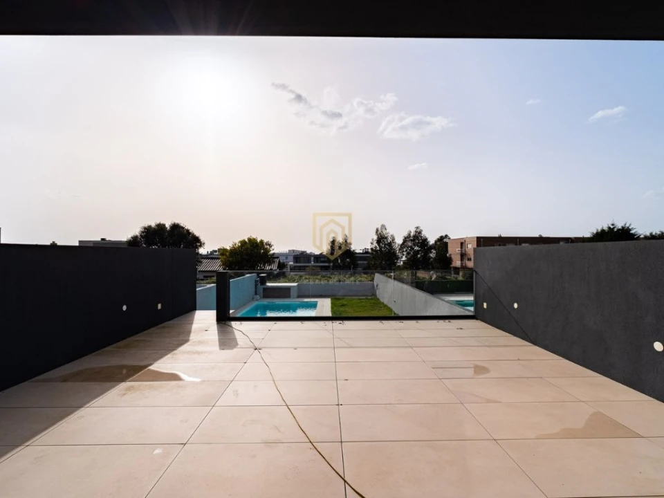 Moradia T4 para Venda em Canidelo Foto 8