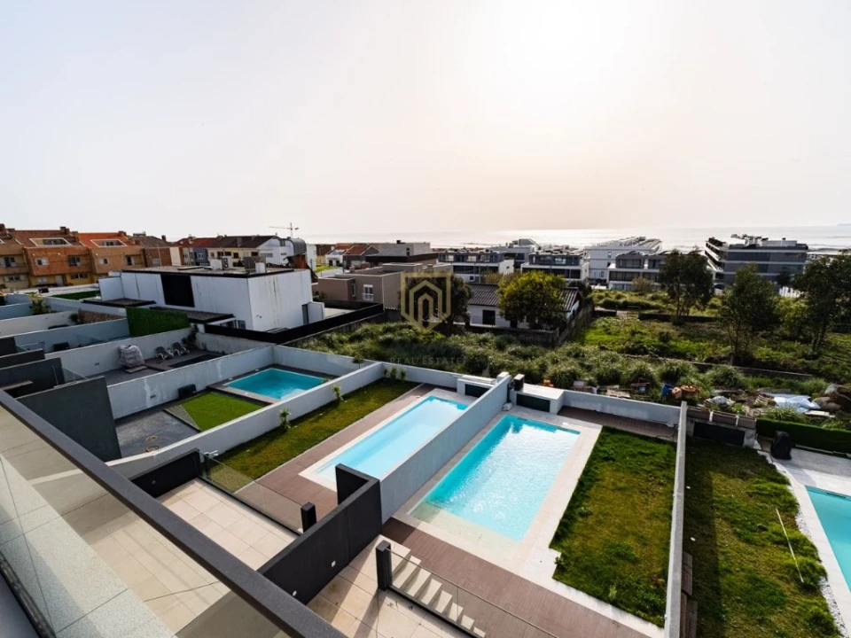 Moradia T4 para Venda em Canidelo Foto 41