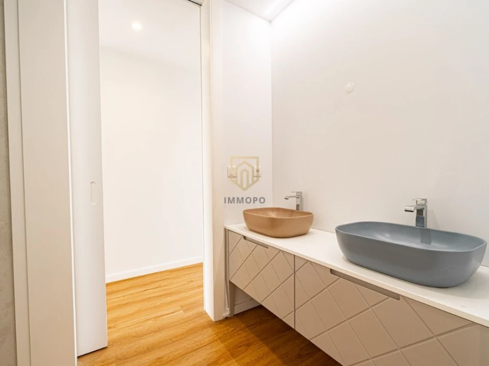 Moradia T4 para Venda em Canidelo Foto 29