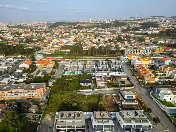 Moradia T4 para Venda em Canidelo Foto 50