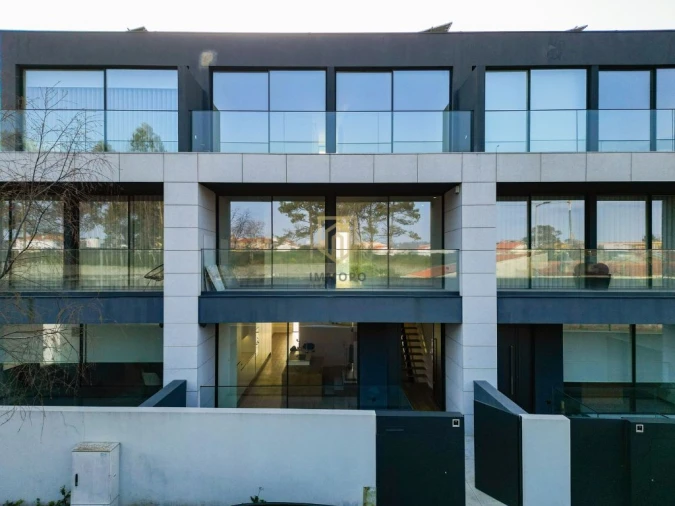 Moradia T4 para Venda em Canidelo Foto 52