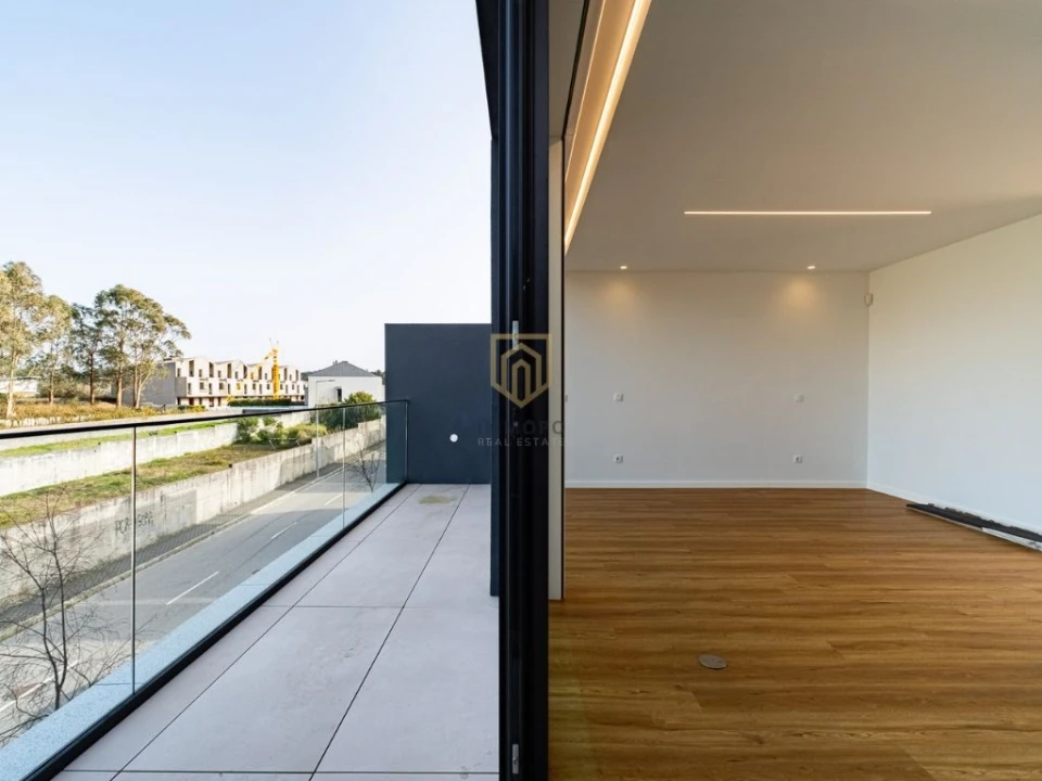 Moradia T4 para Venda em Canidelo Foto 38