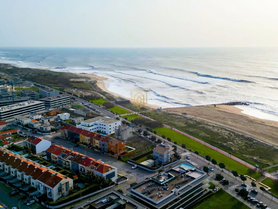 Moradia T4 para Venda em Canidelo Foto 48