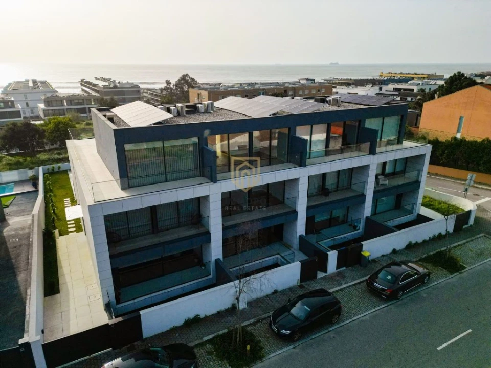 Moradia T4 para Venda em Canidelo Foto 53