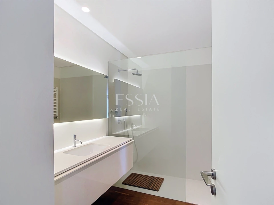 Apartamento T3 para Arrendamento em Aldoar, Foz do Douro e Nevogilde Foto 28