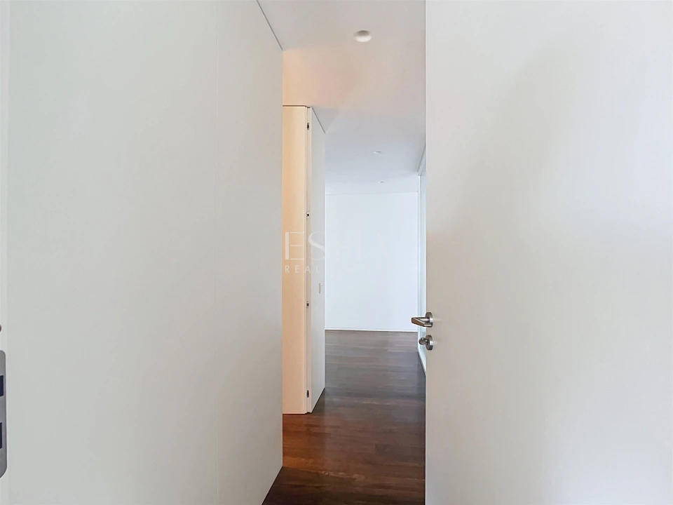 Apartamento T3 para Arrendamento em Aldoar, Foz do Douro e Nevogilde Foto 12