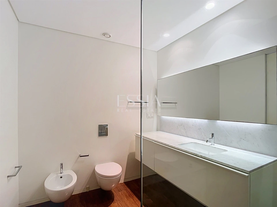 Apartamento T3 para Arrendamento em Aldoar, Foz do Douro e Nevogilde Foto 25