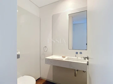Apartamento T3 para Arrendamento em Aldoar, Foz do Douro e Nevogilde