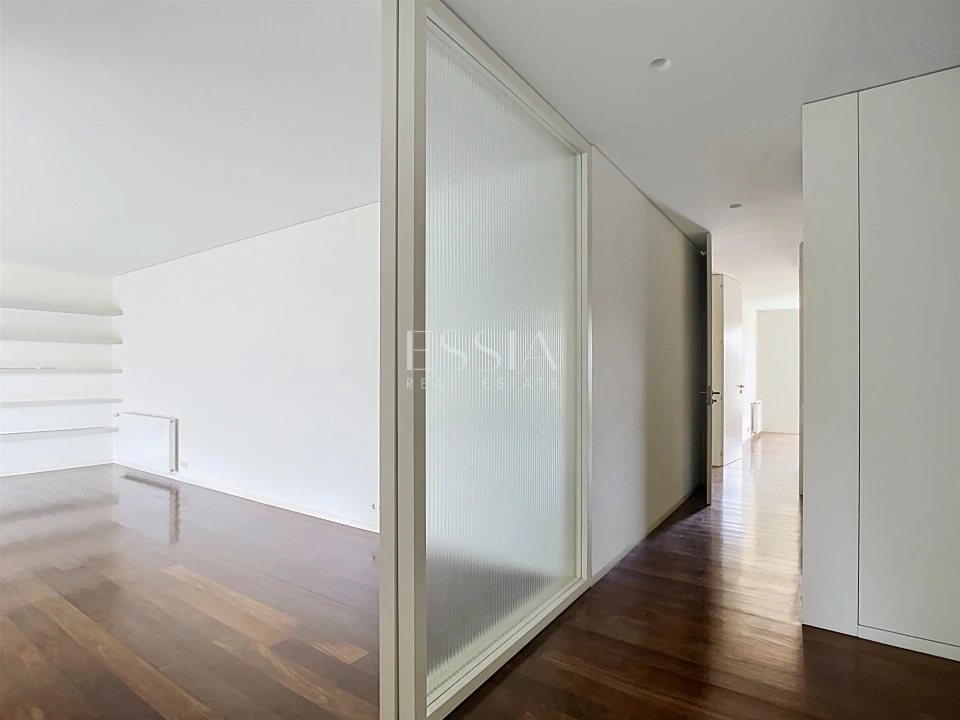 Apartamento T3 para Arrendamento em Aldoar, Foz do Douro e Nevogilde Foto 8