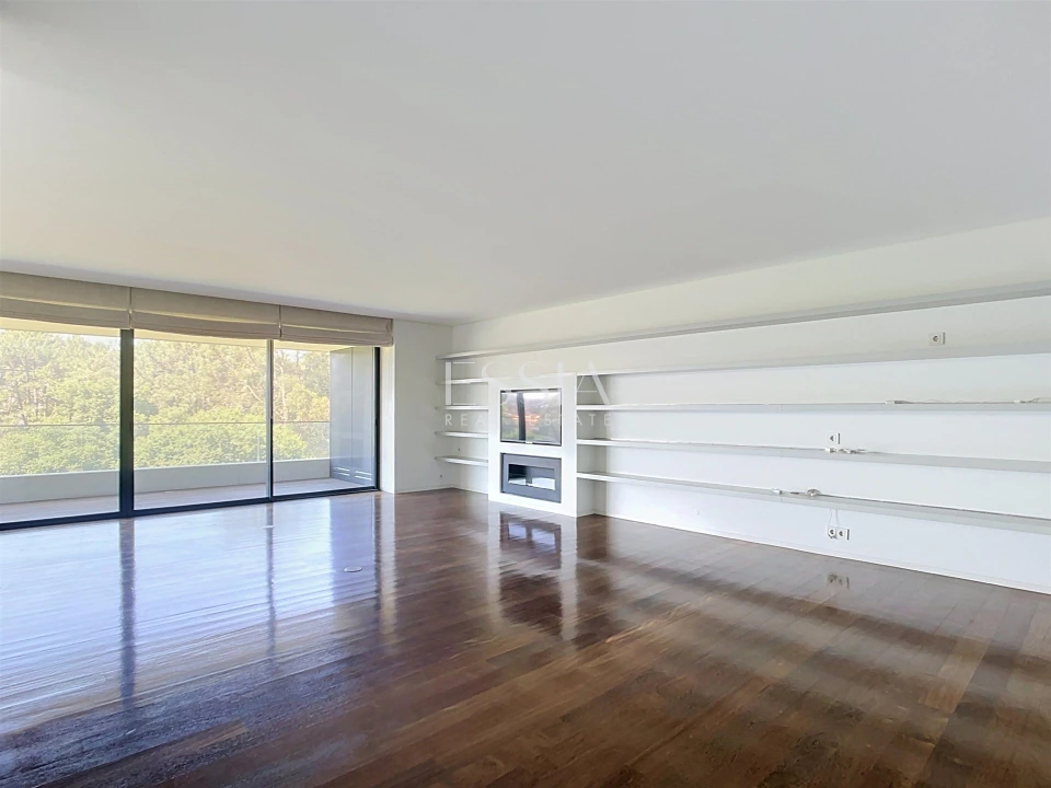 Apartamento T3 para Arrendamento em Aldoar, Foz do Douro e Nevogilde Foto 3