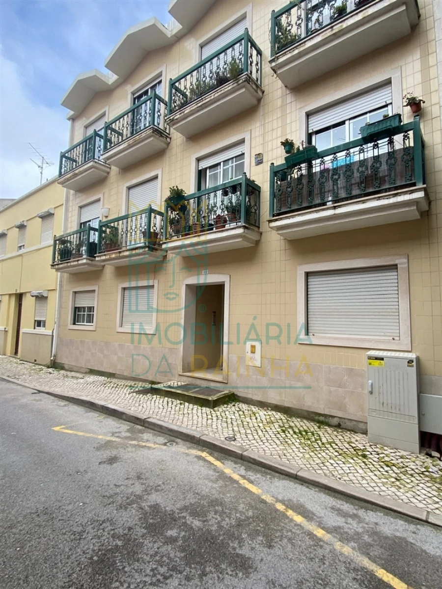 Apartamento T2 para Arrendamento em Nossa Senhora do Pópulo, Coto e São Gregório Foto 25