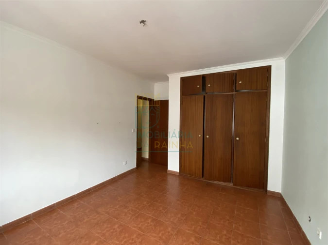 Apartamento T2 para Arrendamento em Nossa Senhora do Pópulo, Coto e São Gregório Foto 9